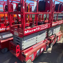 2018 MEC MICRO 19 Scissor Lift