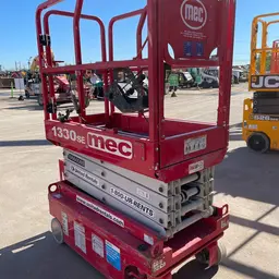 2017 MEC 1330SE Scissor Lift