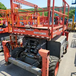 2018 Skyjack SJ6832RT Rough Terrain Scissor Lift