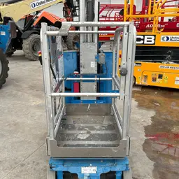 2016 Genie GR-20 Self-Propelled One-Person Lift