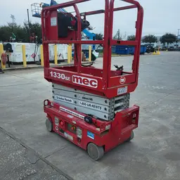 2018 MEC 1330SE Scissor Lift