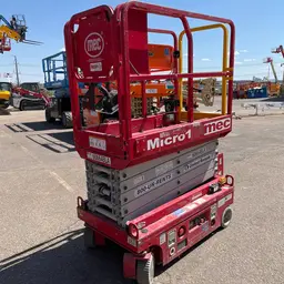 2018 MEC MICRO 19 Scissor Lift