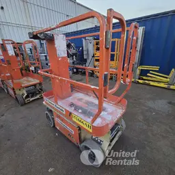 2015 JLG 1230ES Self-Propelled One-Person Lift