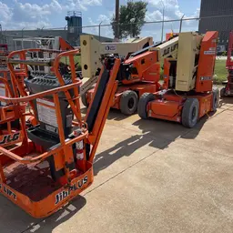 2018 JLG E300AJP Articulating Boom Lift