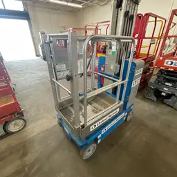 2017 Genie GR-20 Self-Propelled One-Person Lift