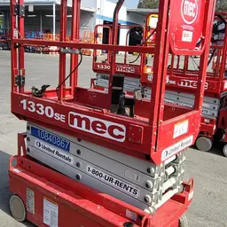2018 MEC 1330SE Scissor Lift