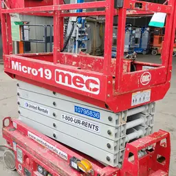 2018 MEC MICRO 19 Scissor Lift