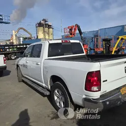 2018 Dodge 1500CREWSLTG4WD Pickup Truck
