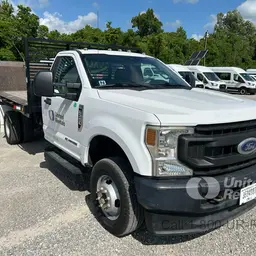 2021 Ford F-350 STAKE truck