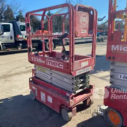 2017 MEC 1330SE Scissor Lift