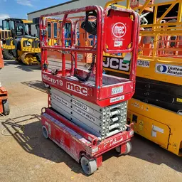 2018 MEC MICRO 19 Scissor Lift