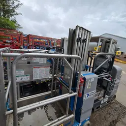 2018 Genie GR-20 Self-Propelled One-Person Lift