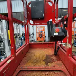 2018 MEC MICRO 19 Scissor Lift