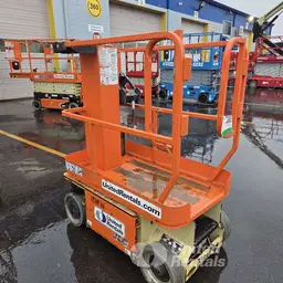 2015 JLG 1230ES Self-Propelled One-Person Lift