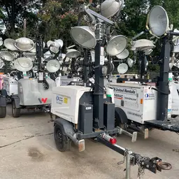 2016 Chicago Pneumatic V4LT Portable Light Tower