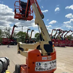 2017 JLG E450AJ Articulating Boom Lift