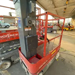 2017 Skyjack SJ16 Self-Propelled One-Person Lift