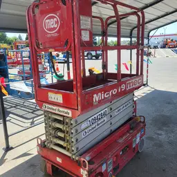 2019 MEC MICRO 19 Scissor Lift