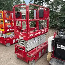 2018 MEC MICRO 19 Scissor Lift