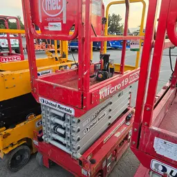2019 MEC MICRO 19 Scissor Lift