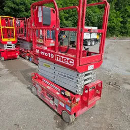 2018 MEC MICRO 19 Scissor Lift