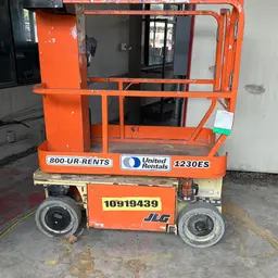 2019 JLG 1230ES Self-Propelled One-Person Lift