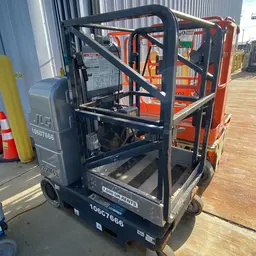 2017 JLG 20MVL Self-Propelled One-Person Lift