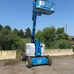 2018 Genie Z-34/22 IC Articulating Boom Lift