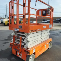 2017 Snorkel S4732E Scissor Lift