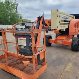 2013 JLG 450AJ Articulating Boom Lift