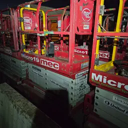 2019 MEC MICRO 19 Scissor Lift
