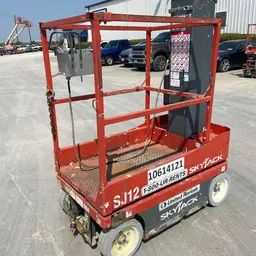 2017 Skyjack SJ12 Self-Propelled One-Person Lift