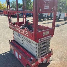 2018 MEC MICRO 19 Scissor Lift