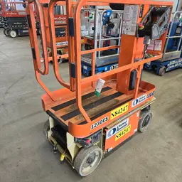 2014 JLG 1230ES Self-Propelled One-Person Lift