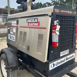 2019 Lincoln Electric VANTAGE 549 Welder