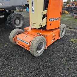 2016 JLG E300AJP Articulating Boom Lift