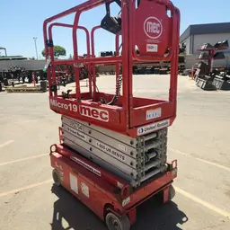 2019 MEC MICRO 19 Scissor Lift