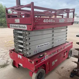 2017 MEC 4046SE Scissor Lift