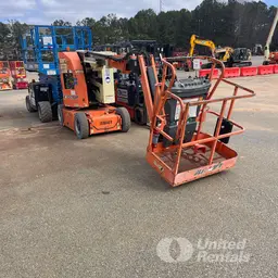 2016 JLG E300AJP Articulating Boom Lift