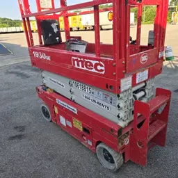 2017 MEC 1930SE Scissor Lift
