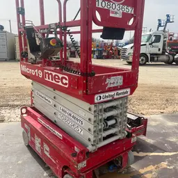 2018 MEC MICRO 19 Scissor Lift