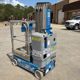 2016 Genie GR-20 Self-Propelled One-Person Lift