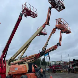 2012 JLG 800AJ Articulating Boom Lift