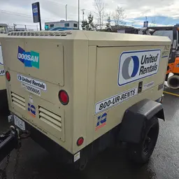 2019 Doosan P425/HP375EXT4I Air Compressor