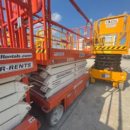 2018 Snorkel S4732E Scissor Lift
