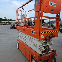 2020 Snorkel S3226E Scissor Lift