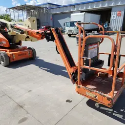 2013 JLG E400AJPN Articulating Boom Lift