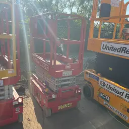 2017 MEC 1330SE Scissor Lift