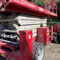 2017 MEC 6092RT Rough Terrain Scissor Lift