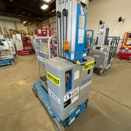 2017 Genie GR-20 Self-Propelled One-Person Lift